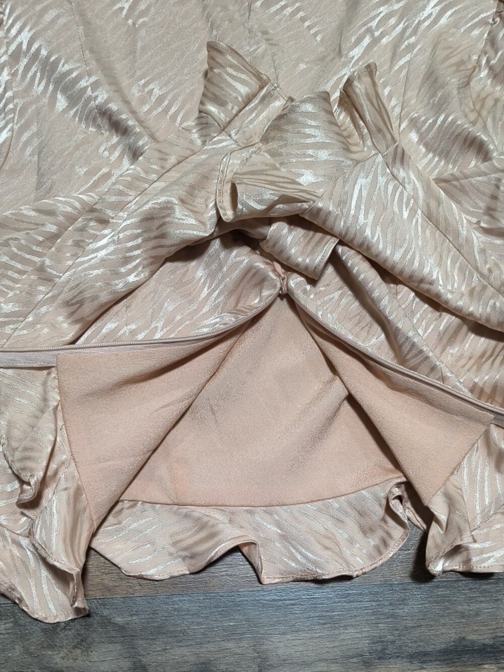 Blush Pink Ruffle-Hem Long Sleeve Top - Picture 2 of 5